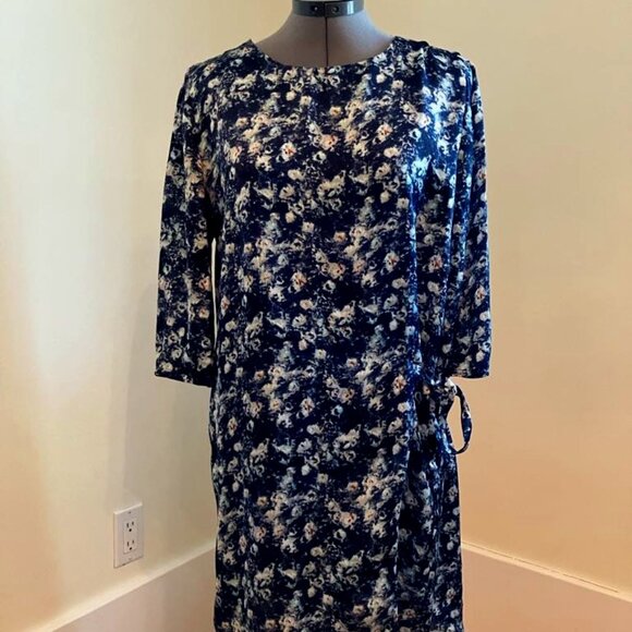 Suncoo Dress - Picture 1 of 3